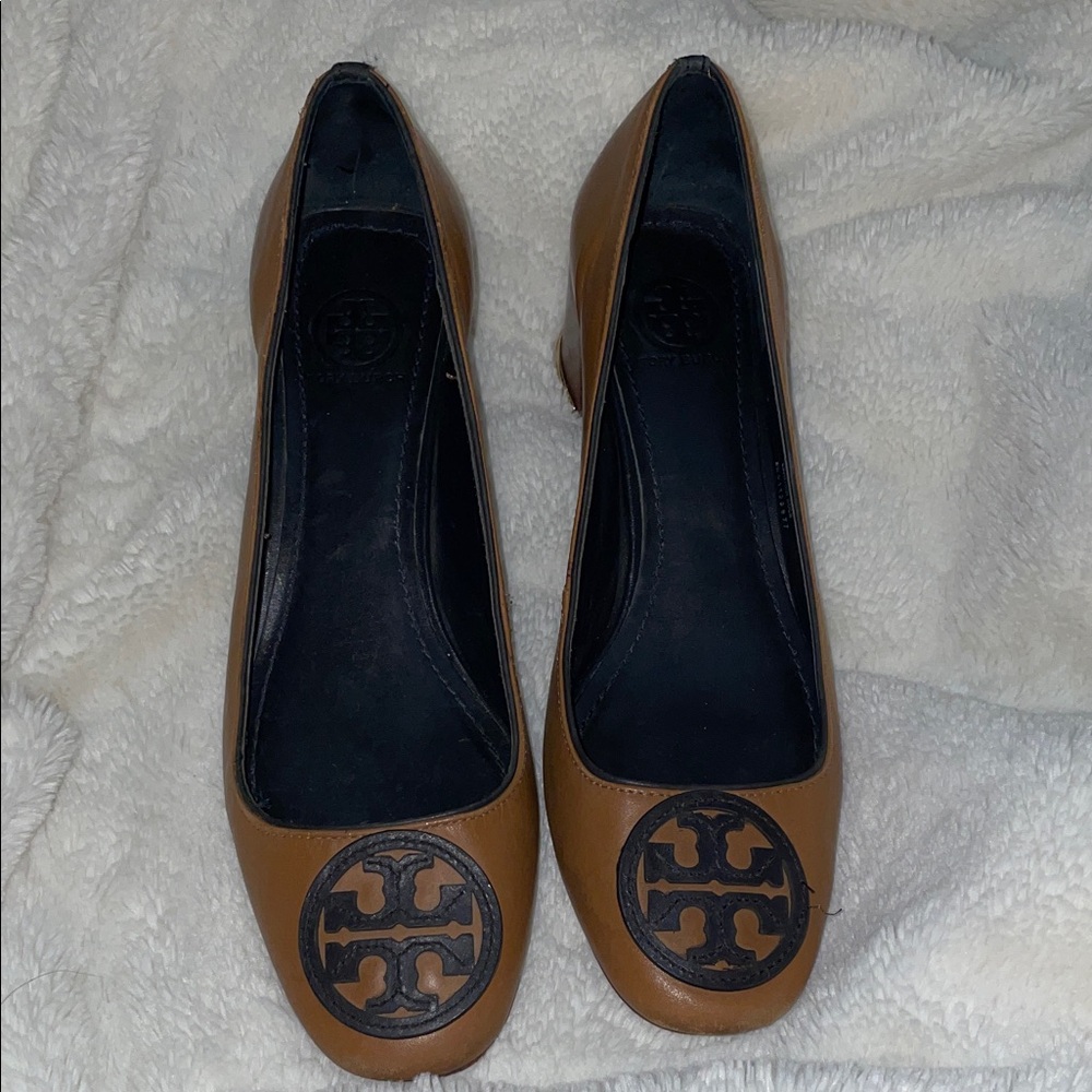 Tory Burch Brown Leather Loafers with Black Logo